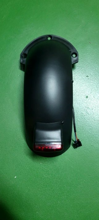 Guardabarros patinete eléctrico con luz