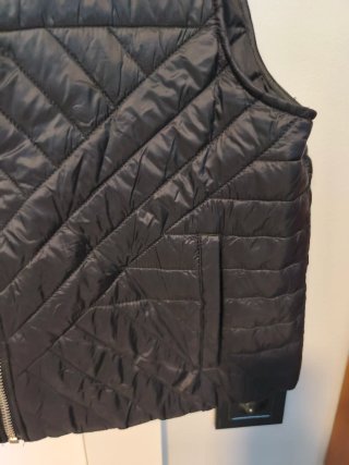 Chaleco acolchado corto Mango negro