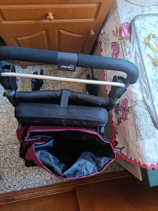 Carrito de compras con asiento tipo andador