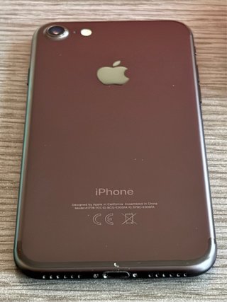 iPhone 7 32GB Negro Como nuevo. NO NEGOCIABLE.