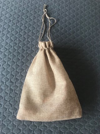 Disfraz Galtzagorri Adulto. Es una talla M grande.