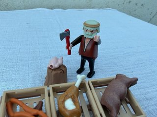 Lote 9. Carnicero Playmobil