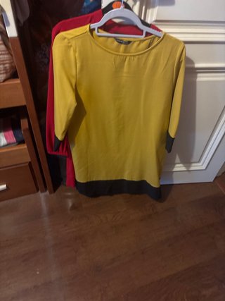 Vestido amarillo y negro