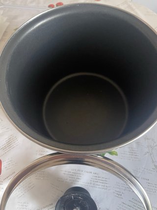 Olla Negra con Tapa de Cristal