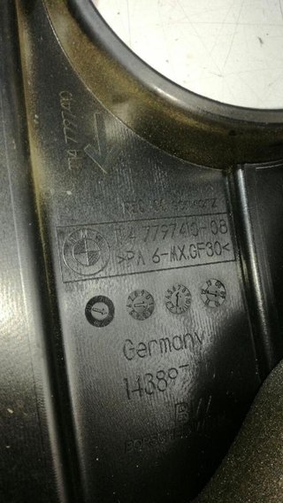 Bmw 256409 tapa motor 779741008 x1 (e84) sdrive