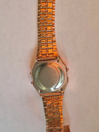 Reloj Casio Rosa dorado