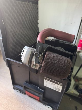 Satinadora y radial recta Flex