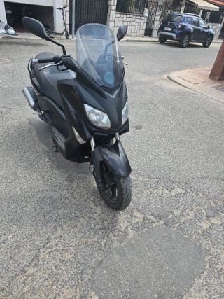 Yamaha XMAX 125 Negra
