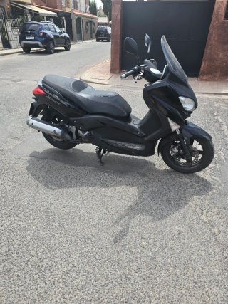 Yamaha XMAX 125 Negra