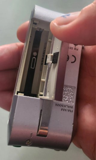 Sony Walkman SRF-M95 Radio FM Mega Bass