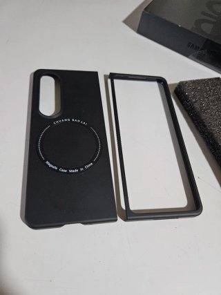 Samsung Galaxy Z Fold 4 Caja Negra
