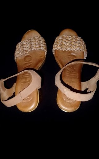Sandalias tacón Chika10 T38 Piel+Sint. P. Trenzada