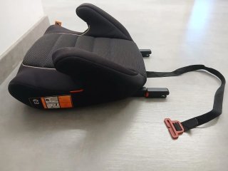 Alzador coche Isofix bebé