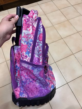 Mochila escolar con ruedas floral