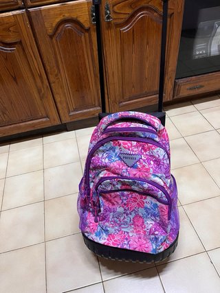 Mochila escolar con ruedas floral