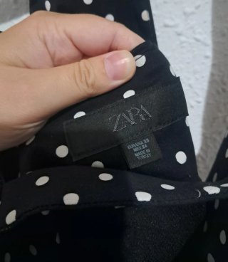 Vestido mini lunares Zara
