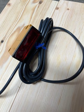Fotocélula Omron E3S-LS20XB4