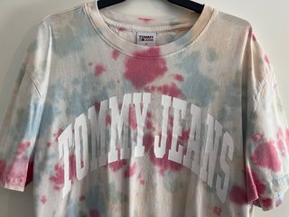 Camiseta Tommy Jeans Tie-Dye Talla M