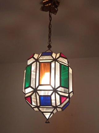 Lámpara árabe de cristal y metal