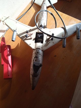 Avión de hojalata antiguo juguete teledirigido