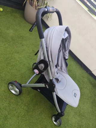 Carro Mamas & Papas gris