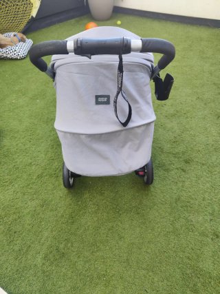 Carro Mamas & Papas gris