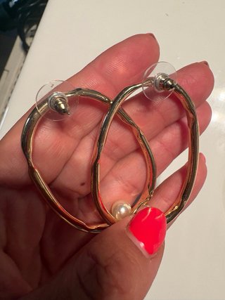 Pendientes Parfois dorados con perla