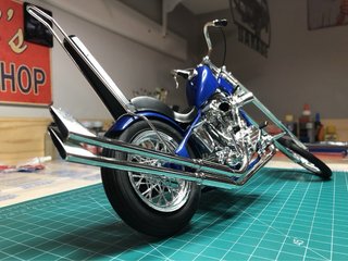 Maqueta Harley Davidson Freedom Chopper Revell 1:8