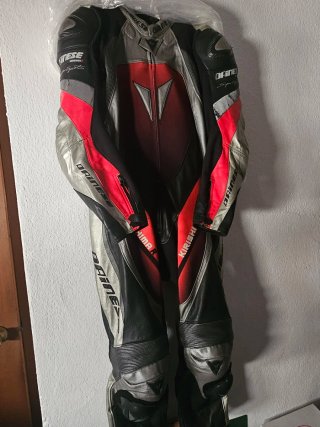 Mono Dainese R laguna seca. Cuero 1 pieza