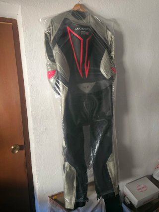Mono Dainese R laguna seca. Cuero 1 pieza