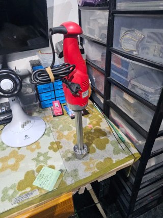 Batidora de mano industrial roja