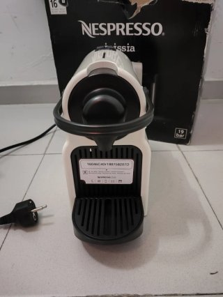 Macchina da caffè Nespresso Inissia Krups Bianca