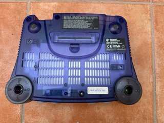 Nintendo 64 Morado Transparente