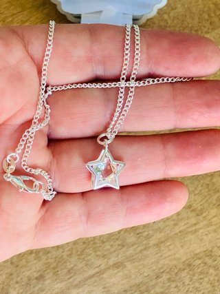 Colgante estrella con joyero