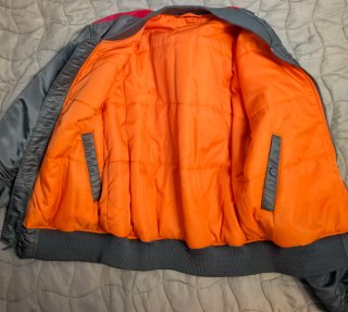 Chaqueta Alpha Industries Gris Talla L. Wolfhounds