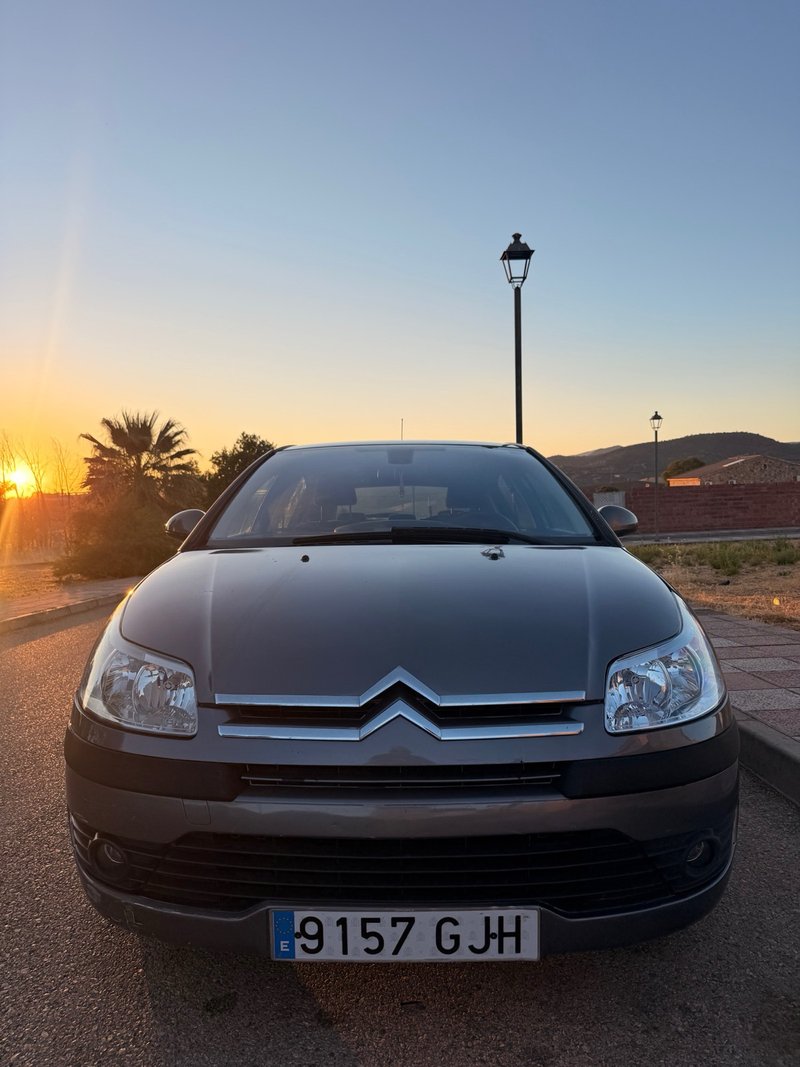 Citroen C4 2009 - foto 1