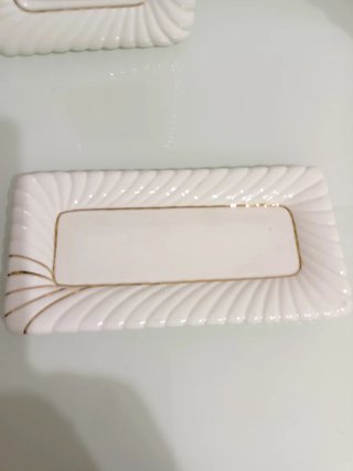 Juego tocador porcelana blanco y oro