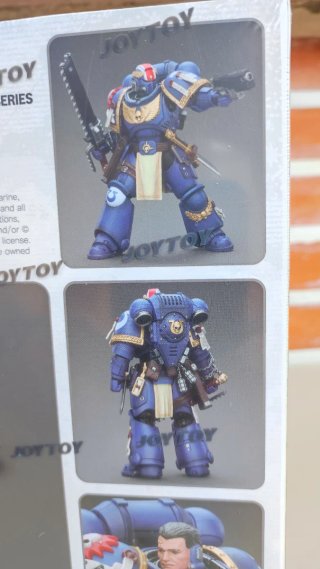 Joytoy Warhammer 40k Ultramarines Titus 1/18