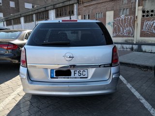 Opel Astra SW 1.9 CDTi, año 2007