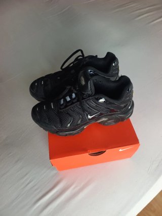 Zapatillas Nike TN niño talla 36