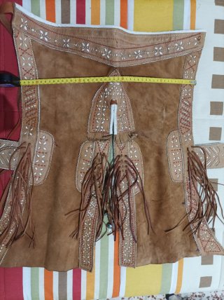 Zahones de cuero artesanales