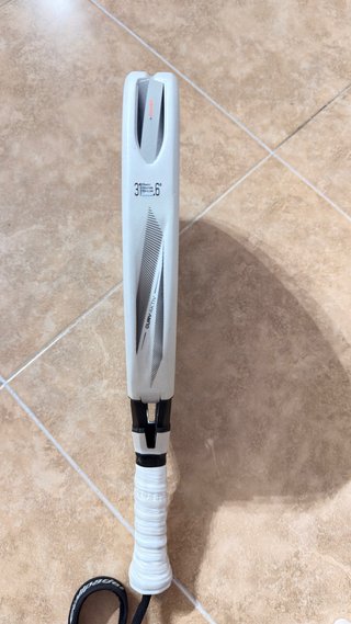 Bullpadel Vertex 05 (365g) Pala Pádel