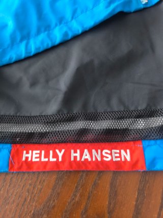 Chaqueta Helly Hansen azul técnica