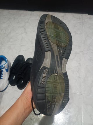 Zapatillas Reebok Negras y Verdes