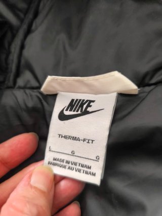 Anorak Nike Negro y Blanco
