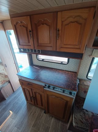 Caravana Bürstner Luxe 4m