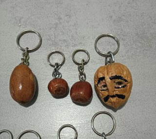 8 Llaveros Artesanales Naturales