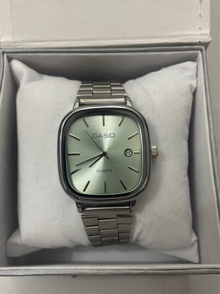 Reloj Casio Vintage Plateado y Verde Menta