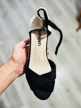 Sandalias cuña Refresh negras talla 40