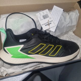 Zapatillas Adidas Padel Negras y Verdes